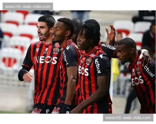 绿林深处的怒吼与地中海的猎风：圣埃蒂安vs尼斯，一场关于灵魂与野心的法兰西德比